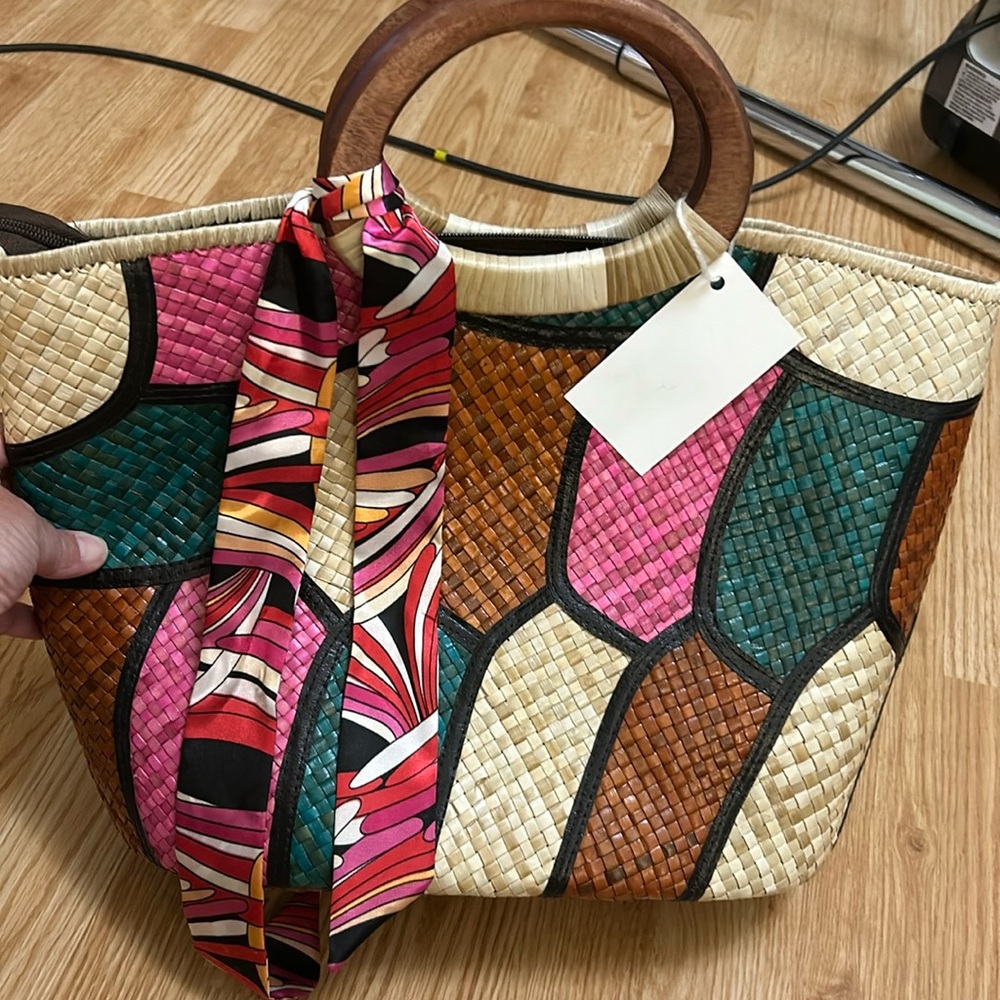 Bag - Picture 1 of 3